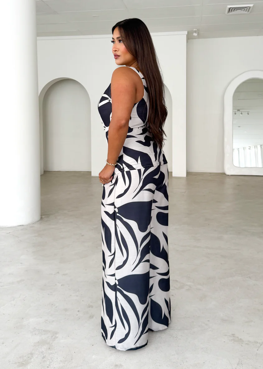 Arrow Pants - Black Abstract - Image 8
