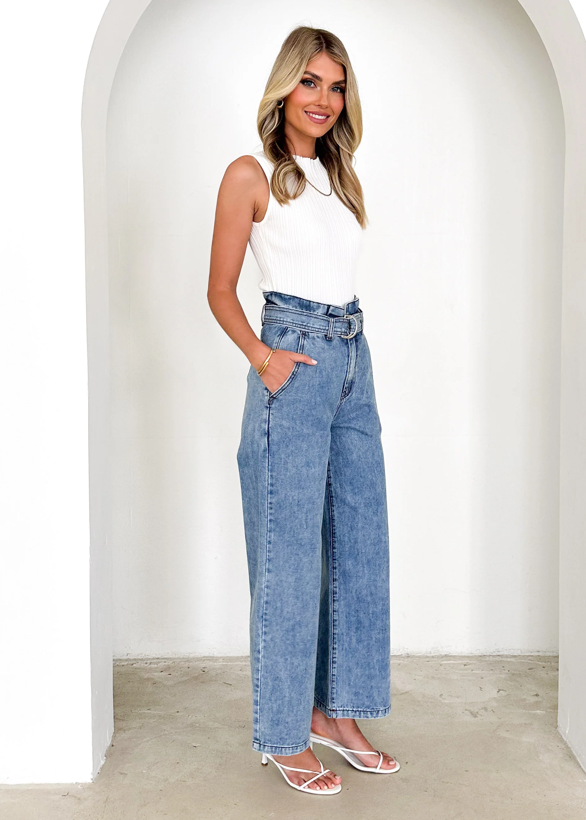 Gwen Paperbag Jeans - Blue - Image 4