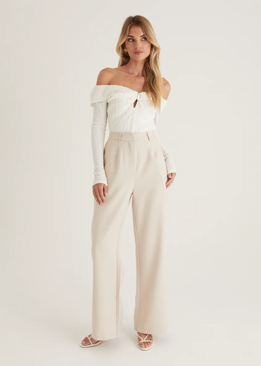 Imcroe Off Shoulder Top - Off White - Image 10