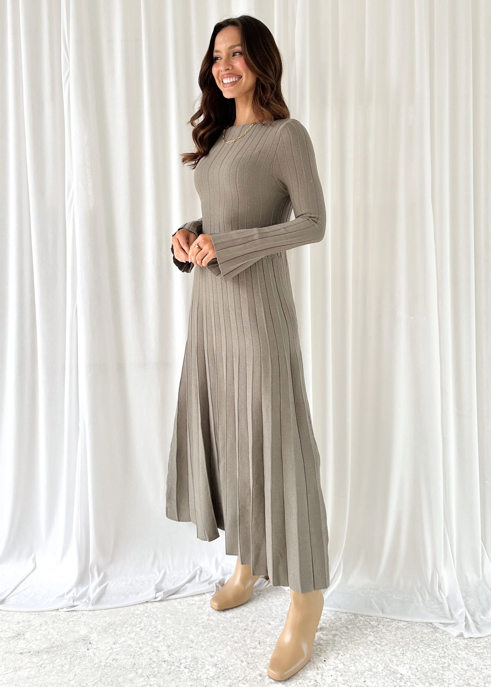 Joan Knit Maxi Dress - Khaki - Image 10