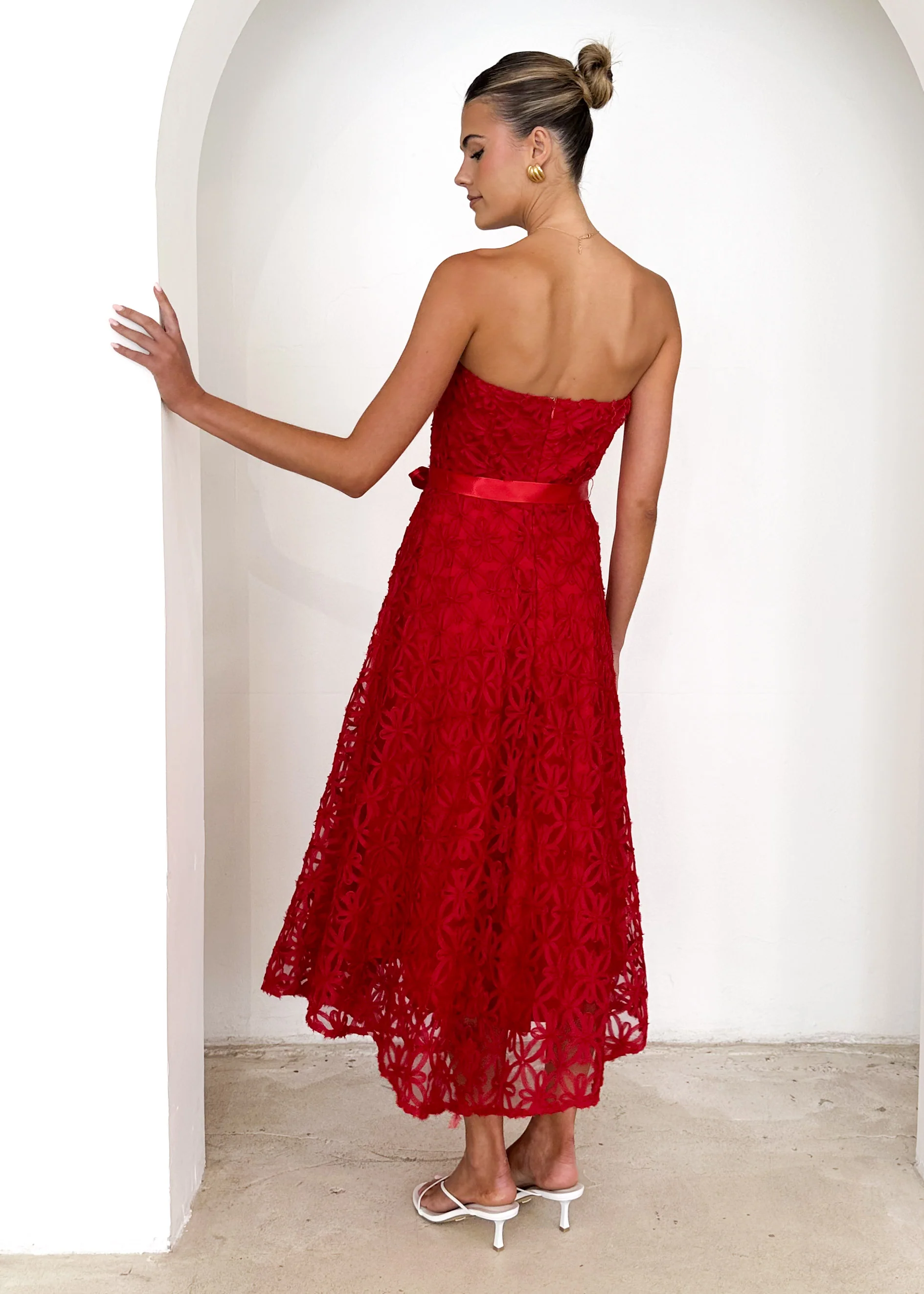 Maddy Strapless Midi Dress - Red - Image 7
