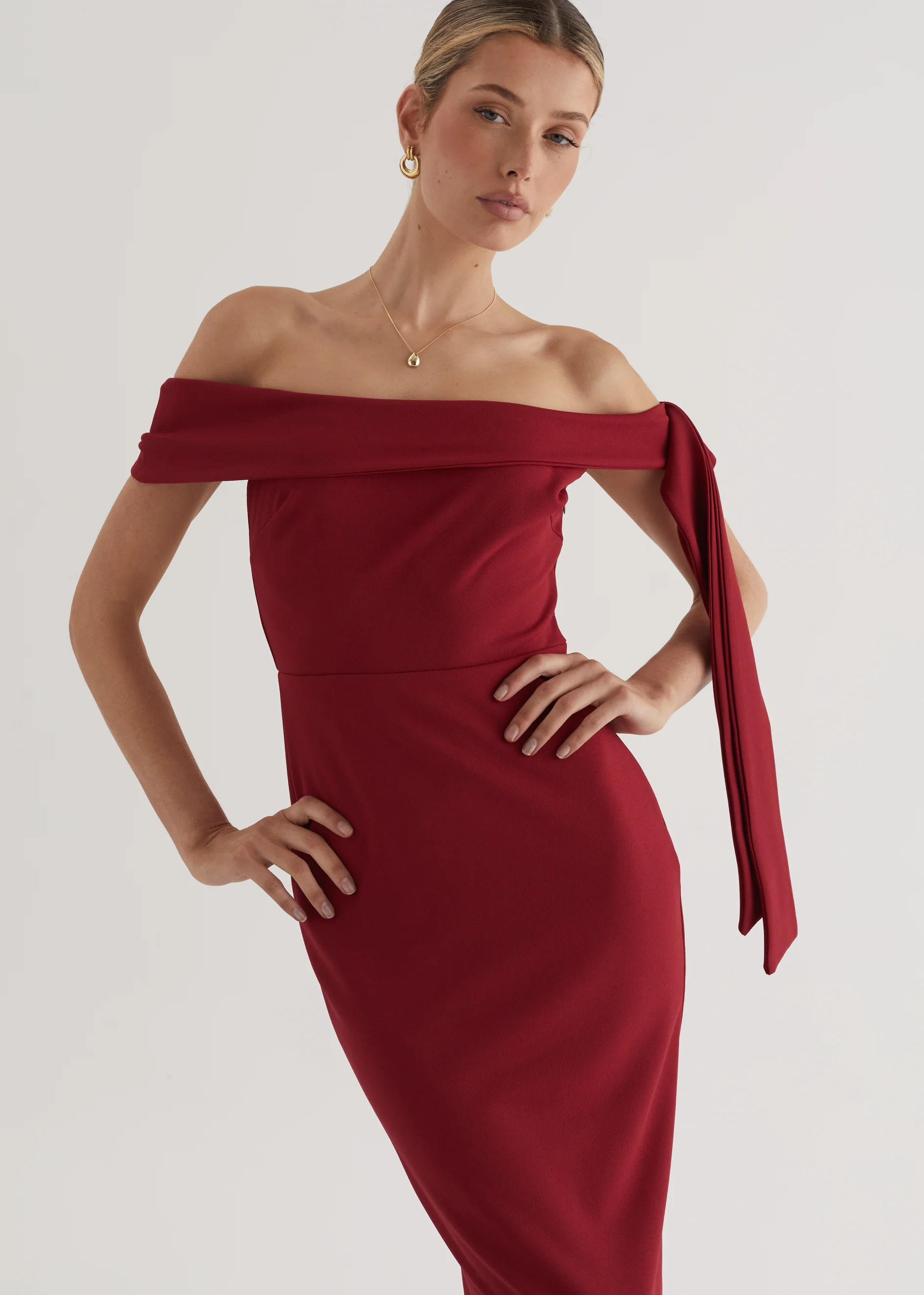 Renia Off Shoulder Maxi Dress - Cherry - Image 12