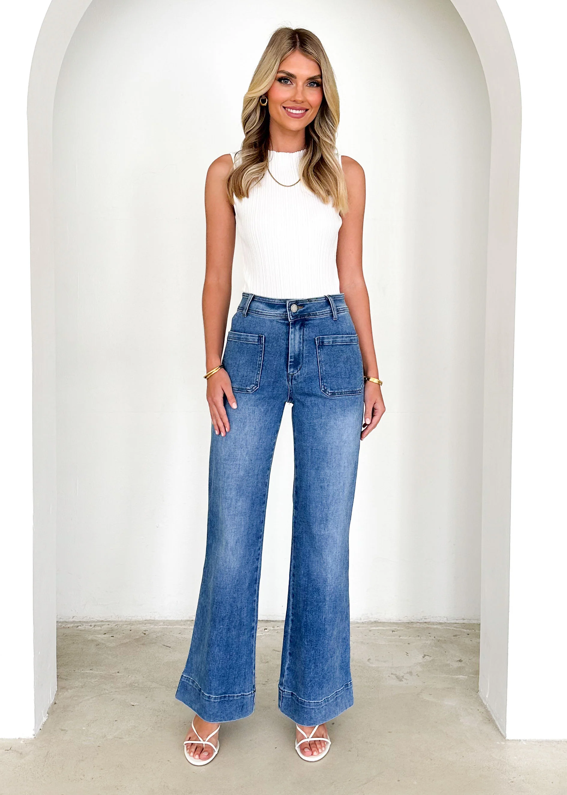 Zekroe Wide Leg Jeans - Mid Blue - Image 5